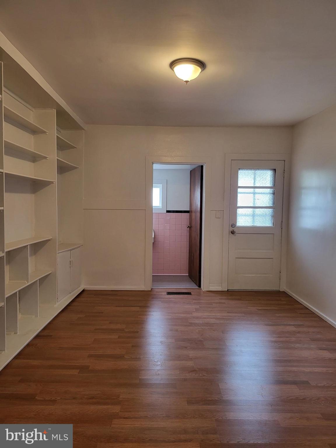 941 Perry Street Reading, PA 19604 - Photo 10 of 28 Gallery Image 10