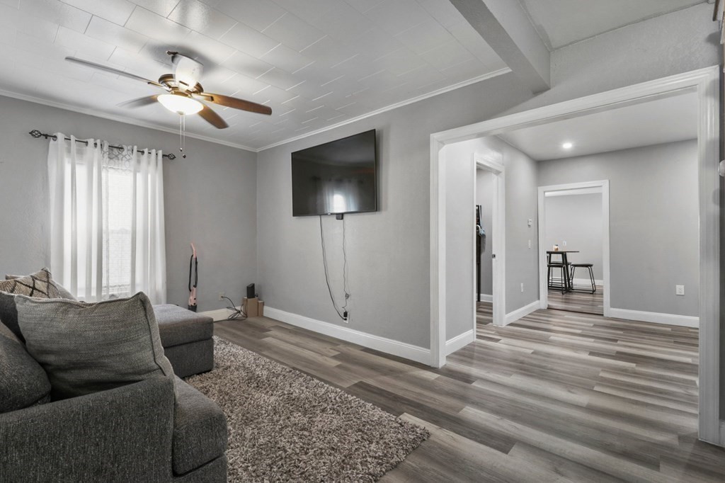 71 Russell Street West Springfield, MA 01089 - Photo 16 of 25 Gallery Image 16