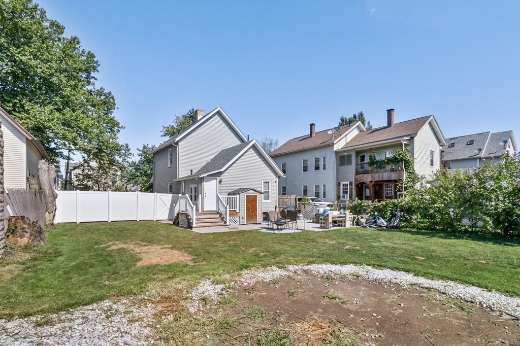 71 Russell Street West Springfield, MA 01089 - Photo 7 of 25 Gallery Image 7