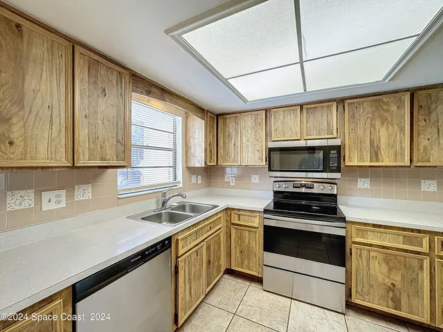 $159,000 | 205 Palmetto Avenue, Unit 603, Merritt Island, FL 32953