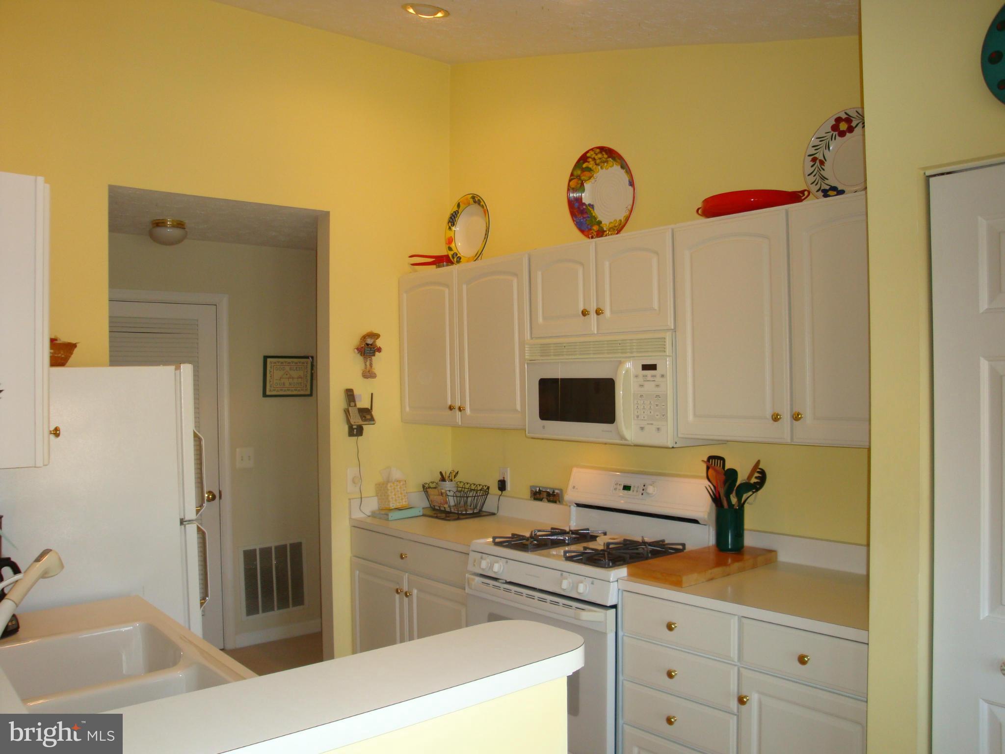 5334 Millfield Road, Unit 5332 Baltimore, MD 21237 - Photo 7 of 30 Kitchen