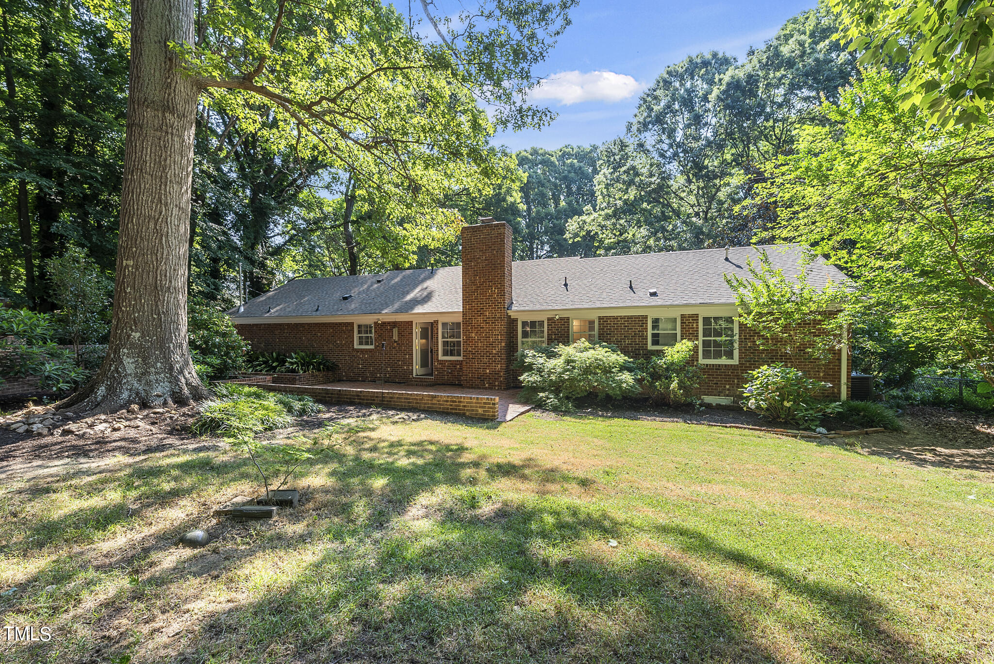 1705 Medfield Road Raleigh, NC 27607 - Photo 36 of 39 DSC02305