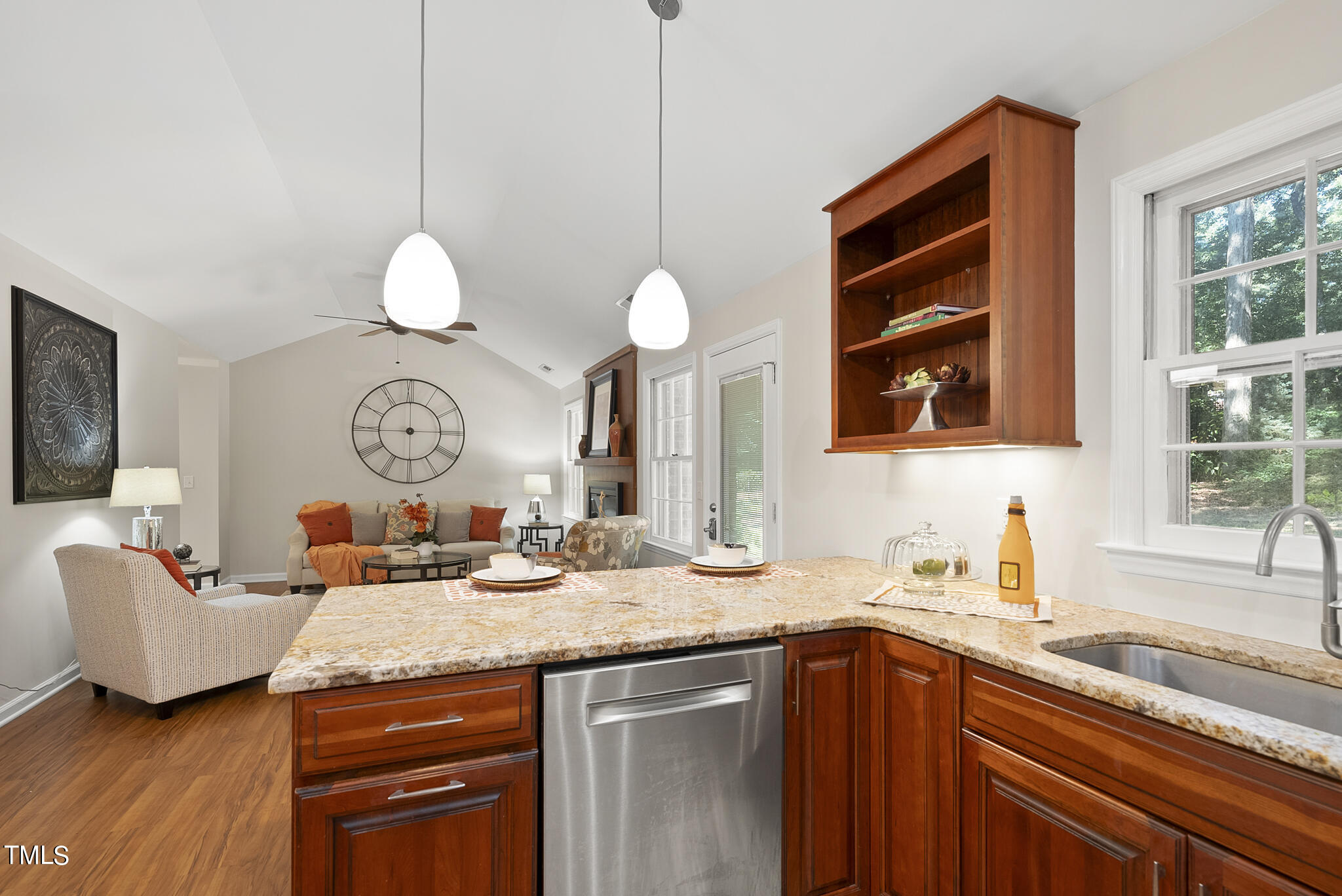 1705 Medfield Road Raleigh, NC 27607 - Photo 10 of 39 DSC02359