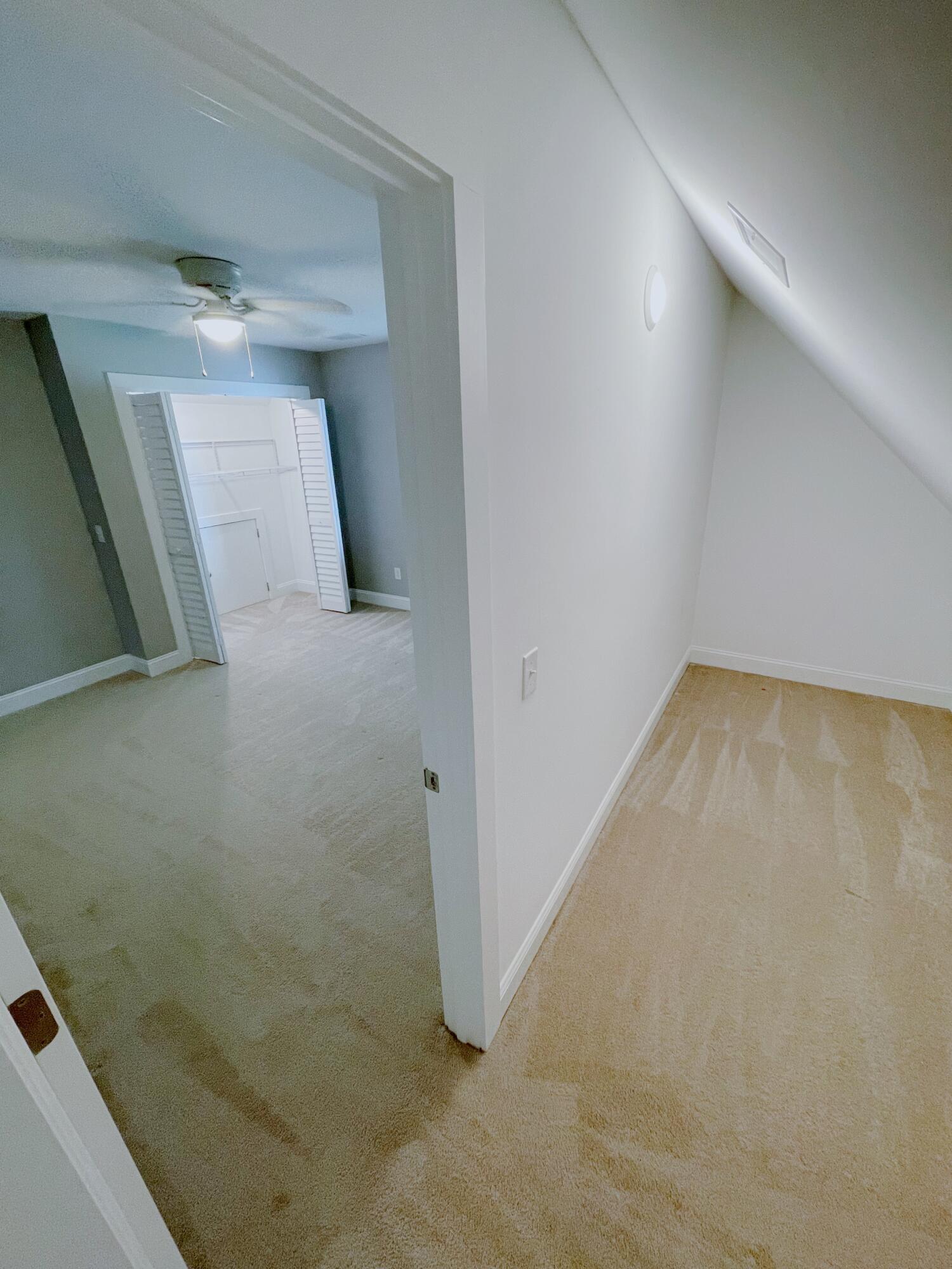 2789 River Road Johns Island, SC 29455 - Photo 20 of 24 2nd closet