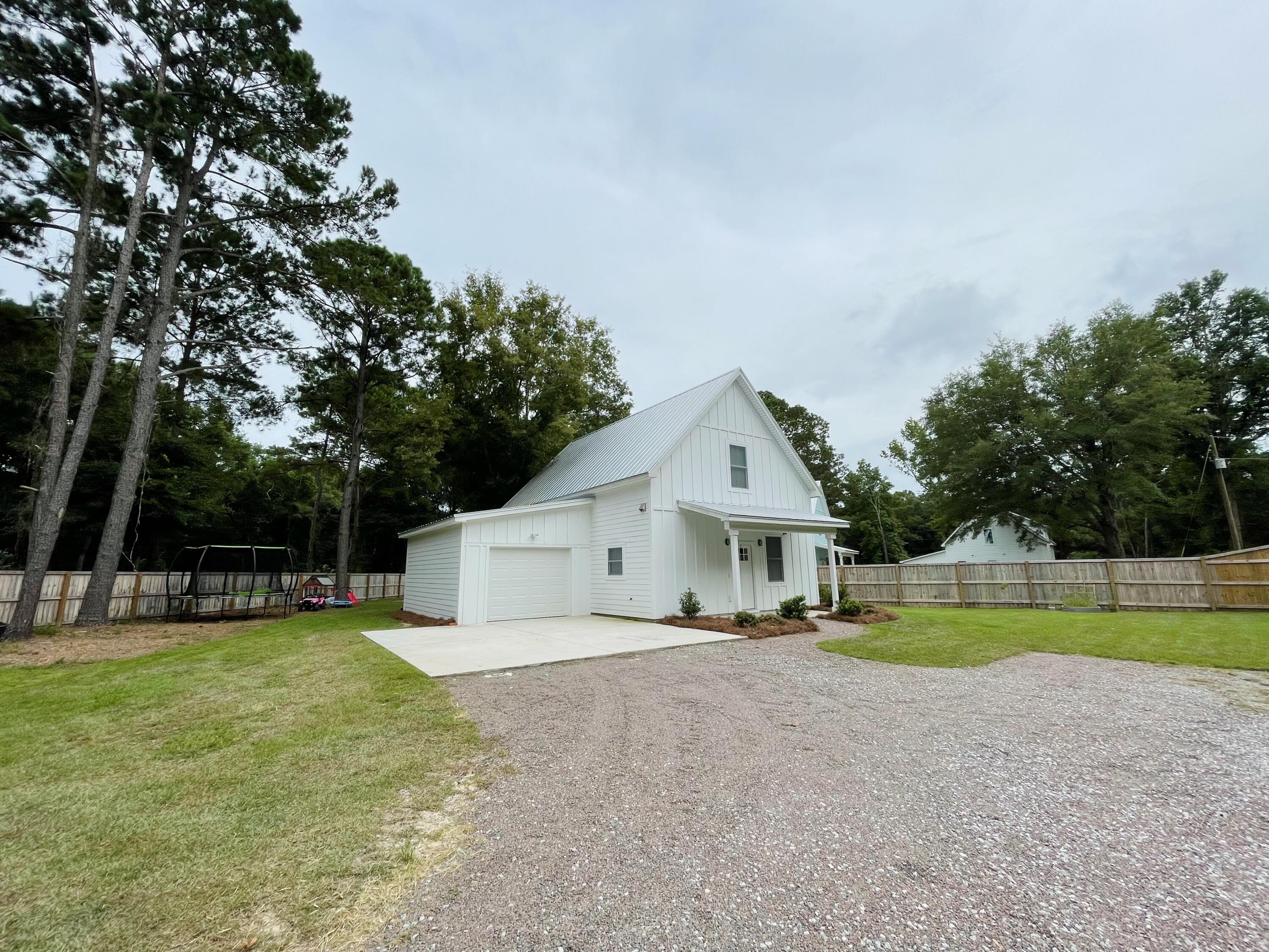 2789 River Road Johns Island, SC 29455 - Photo 4 of 24 Plenty of parking space