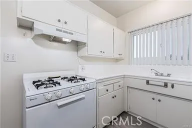 $2,195 | 2312 Vanderbilt Lane, Unit 8, Redondo Beach, CA 90278