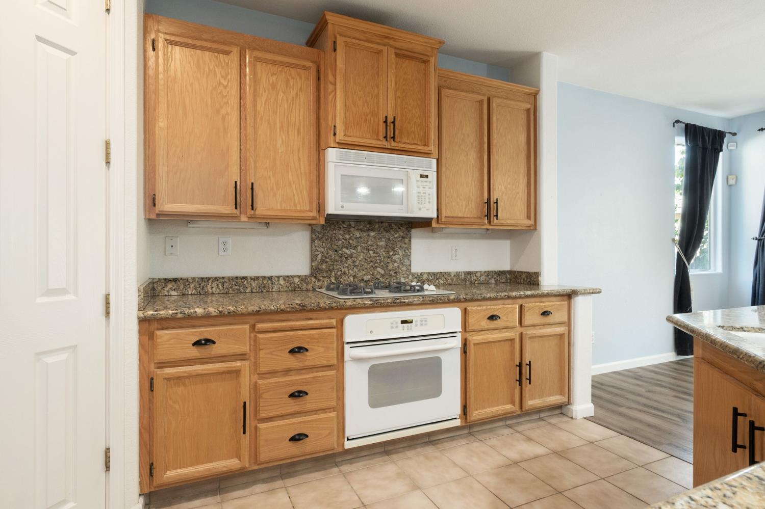 1068 San Ramon Avenue Madera, CA 93637 - Photo 11 of 26 Gallery Image 11