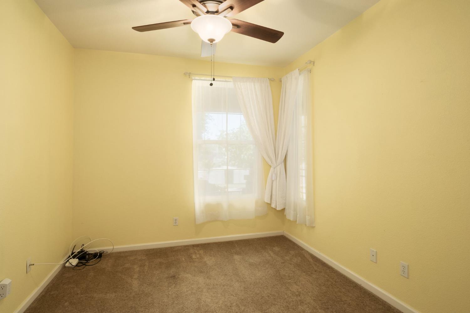 1068 San Ramon Avenue Madera, CA 93637 - Photo 19 of 26 Gallery Image 19