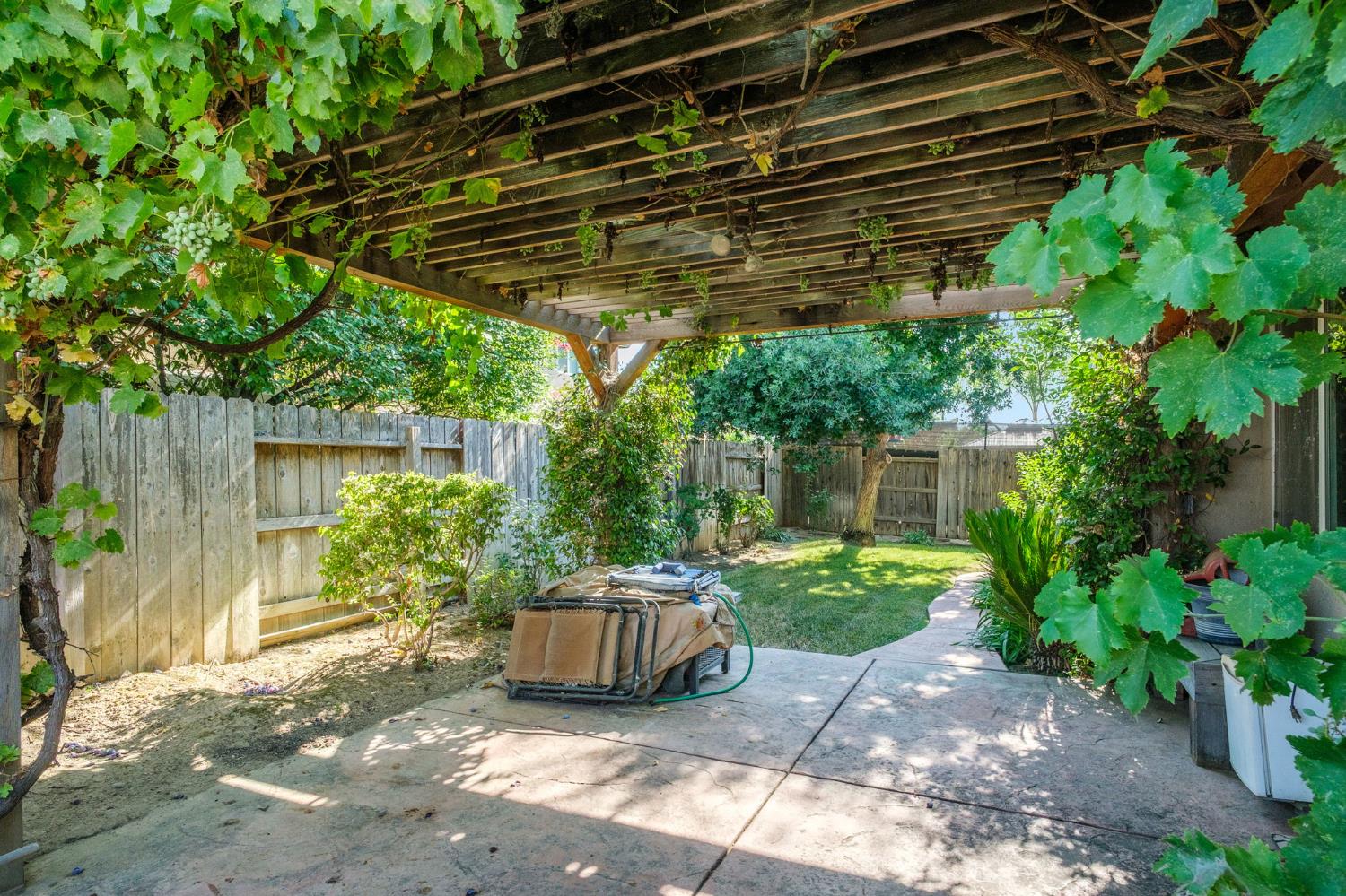 1068 San Ramon Avenue Madera, CA 93637 - Photo 25 of 26 Gallery Image 25