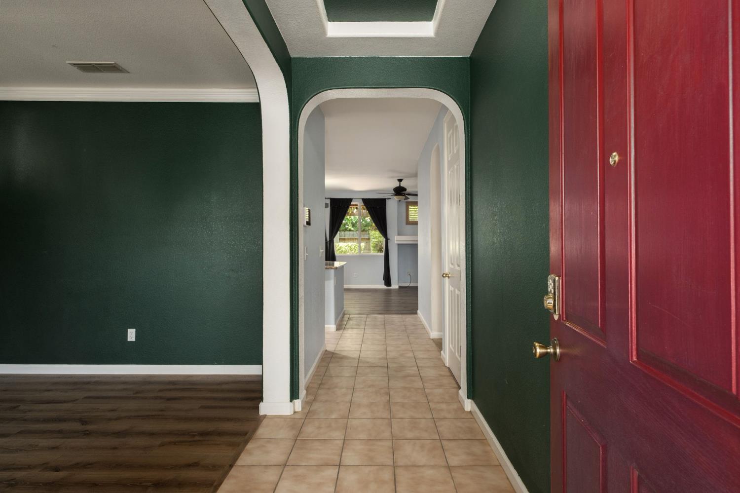 1068 San Ramon Avenue Madera, CA 93637 - Photo 5 of 26 Gallery Image 5