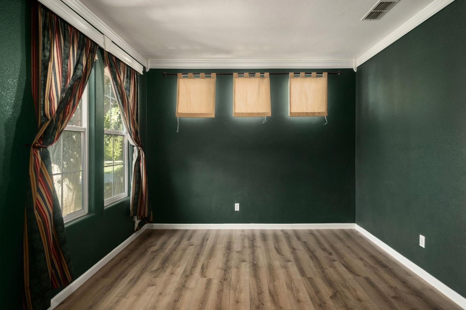 1068 San Ramon Avenue Madera, CA 93637 - Photo 6 of 26 Gallery Image 6