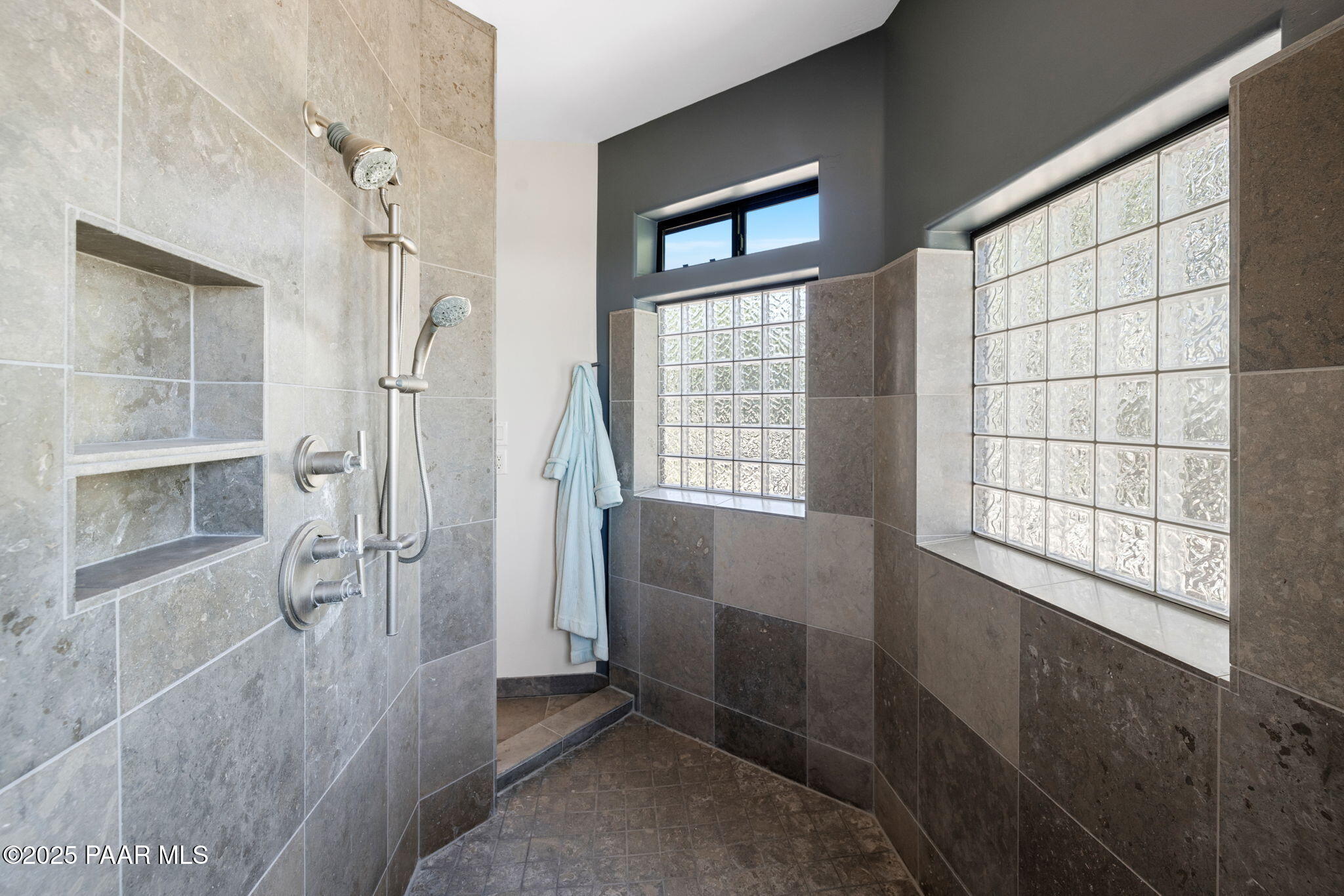 13175 North Bull Run Road Prescott, AZ 86305 - Photo 33 of 60 Primary Bathroom (3)