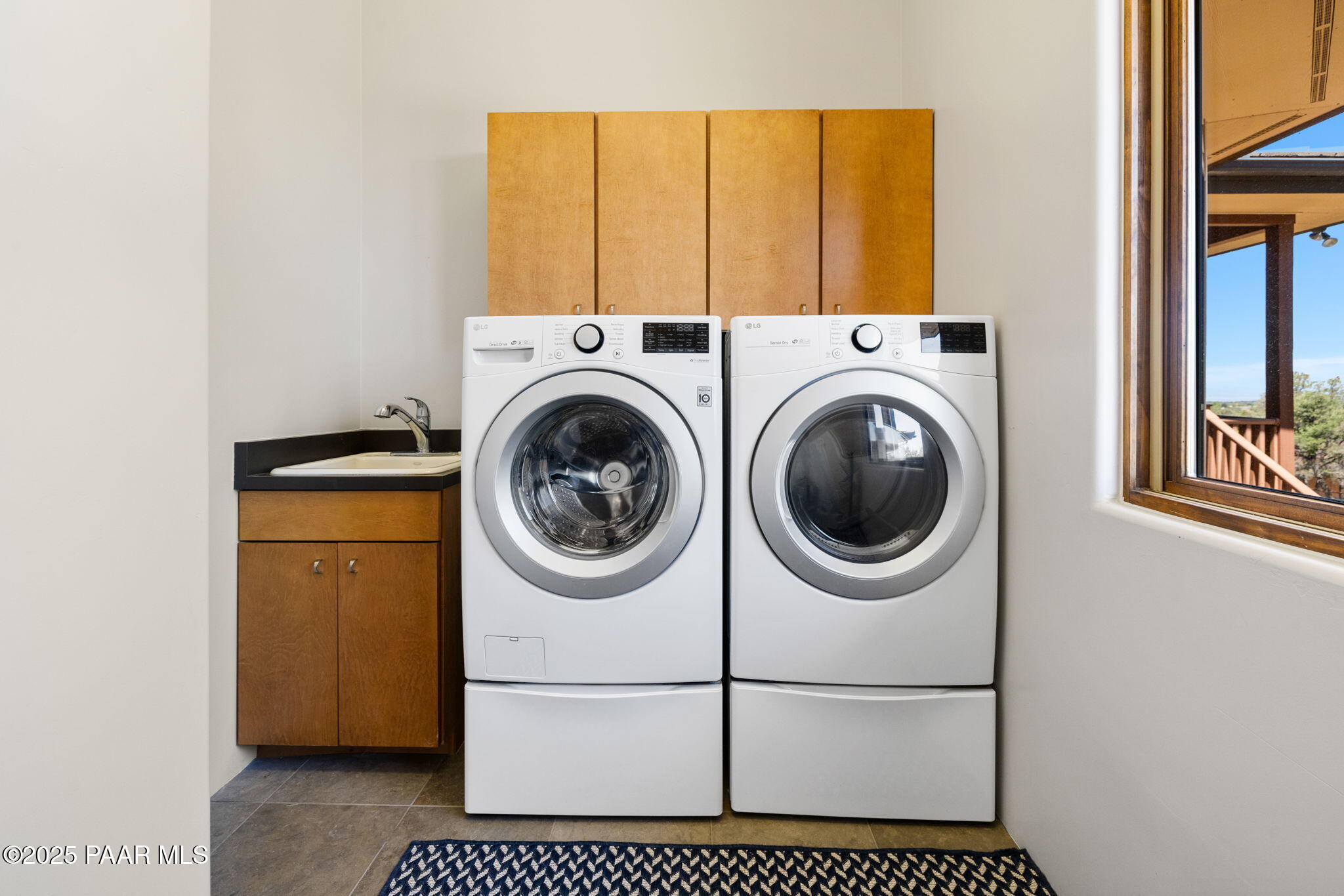13175 North Bull Run Road Prescott, AZ 86305 - Photo 39 of 60 a utility room with dryer and washer