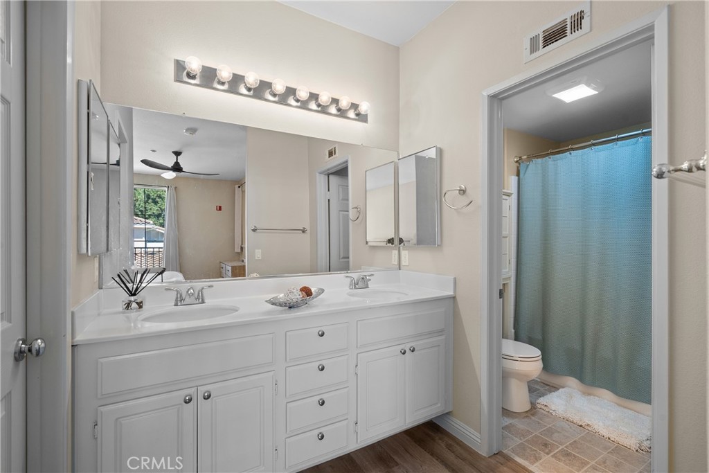 311 Falcon Creek Irvine, CA 92618 - Photo 17 of 40