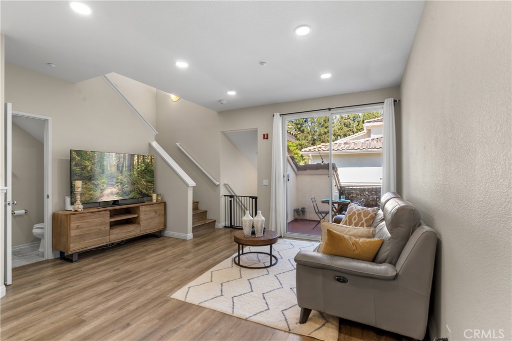 311 Falcon Creek Irvine, CA 92618 - Photo 3 of 40