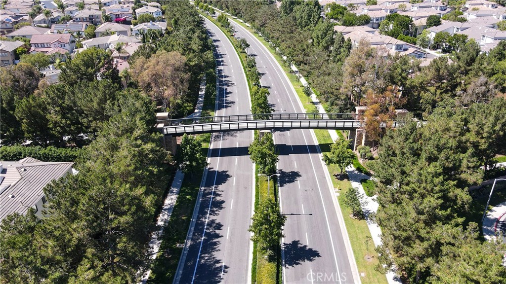 311 Falcon Creek Irvine, CA 92618 - Photo 33 of 40
