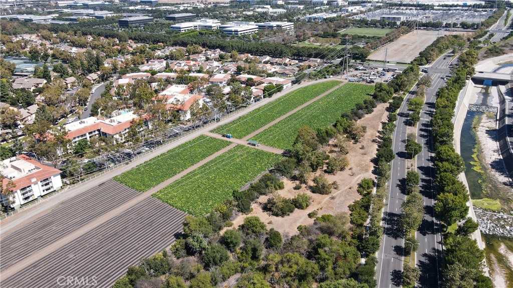 311 Falcon Creek Irvine, CA 92618 - Photo 35 of 40