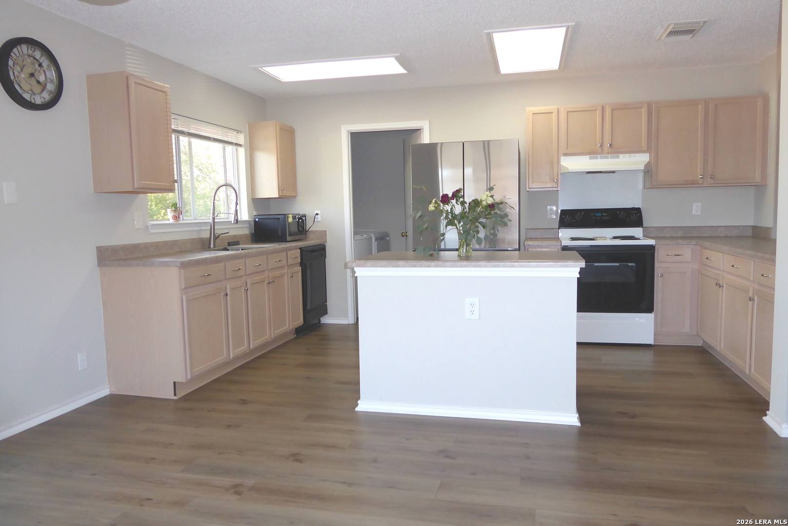 7142 Teton Ridge San Antonio, TX 78233 - Photo 9 of 17