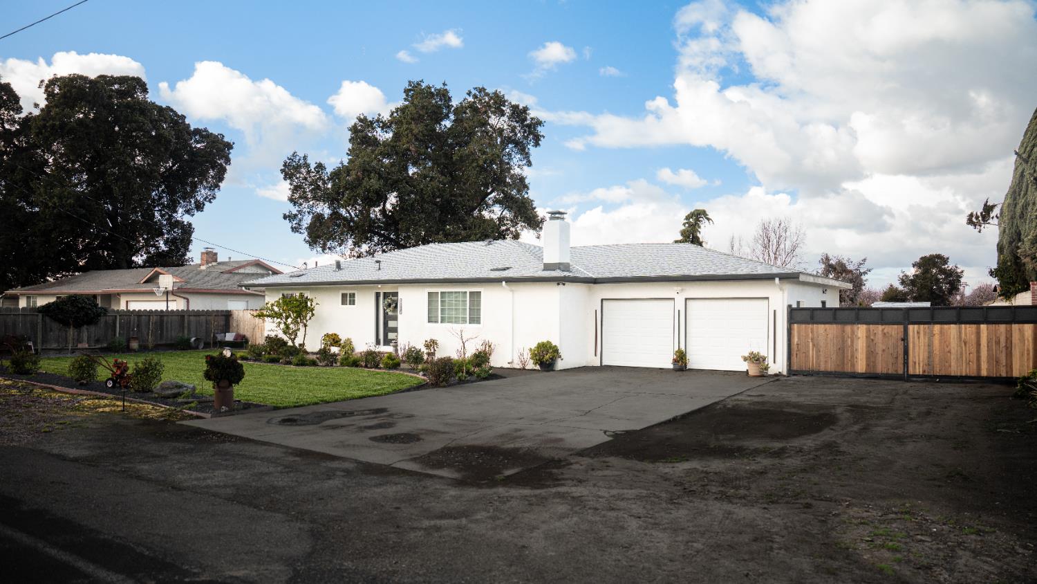 9115 East Southland Road Manteca, CA 95336 - Photo 52 of 52 a view of house with outdoor space and street view