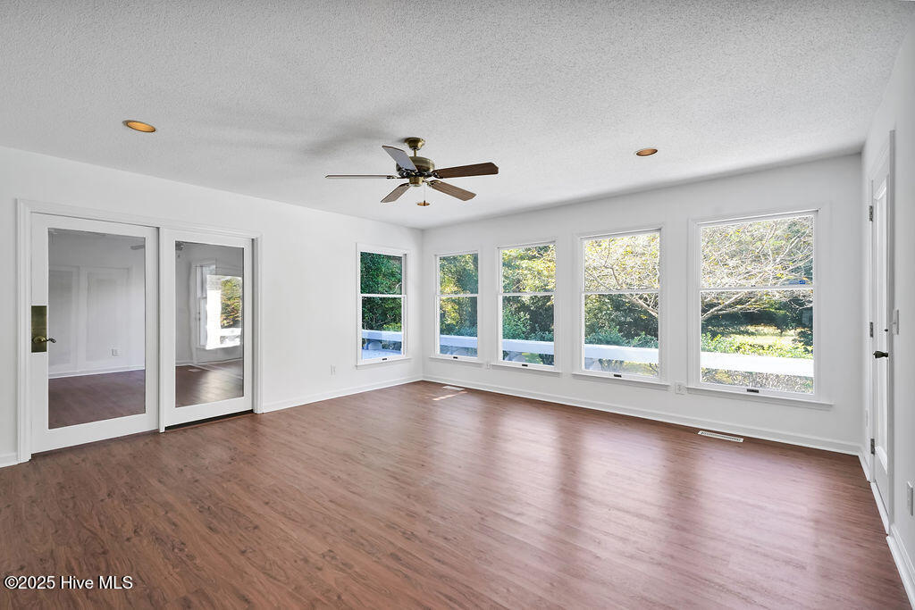 116 Olde Point Road Hampstead, NC 28443 - Photo 13 of 34 Sun Room 1
