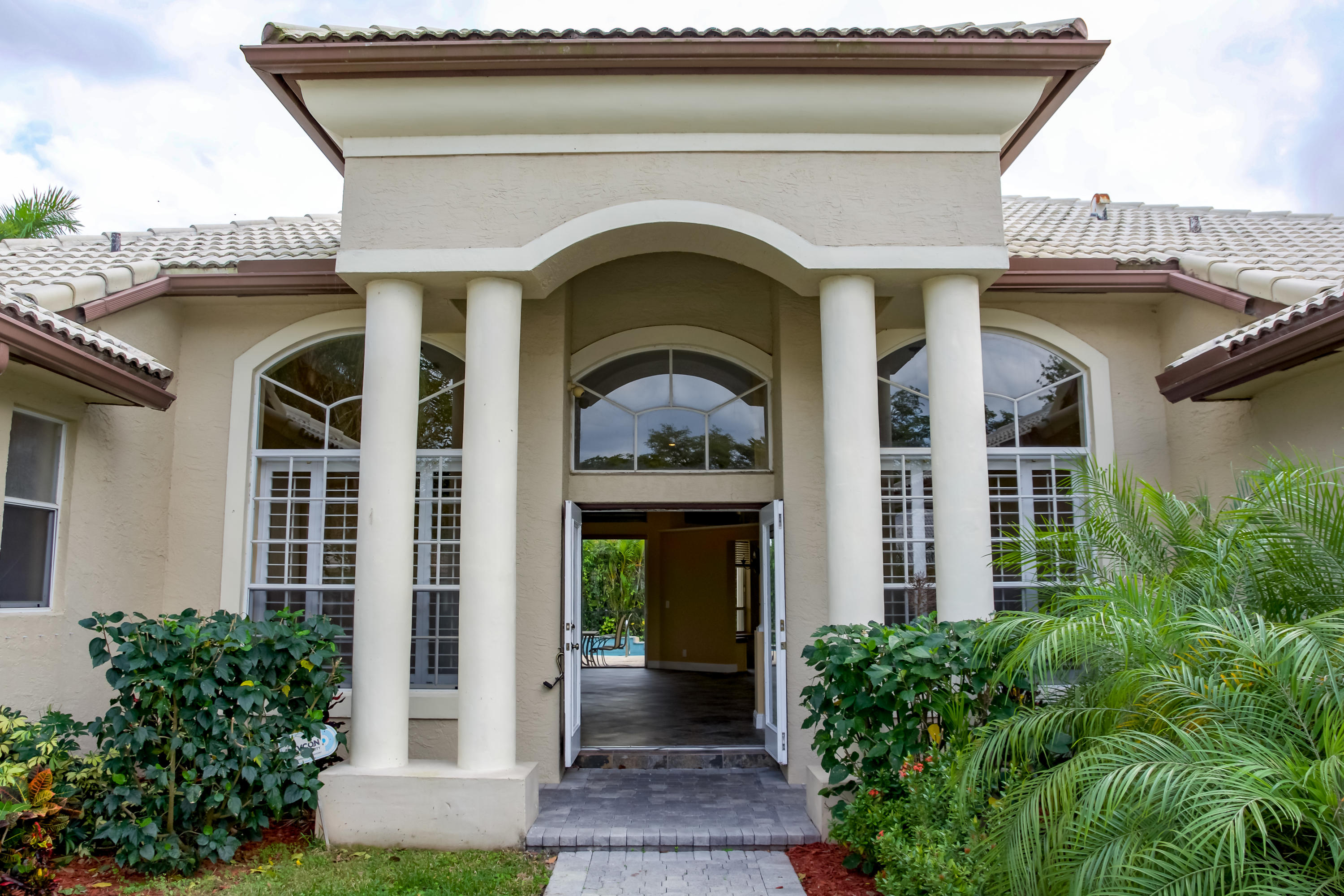 12428 Clearfalls Drive Boca Raton, FL 33428 - Photo 4 of 21 DSC_0663