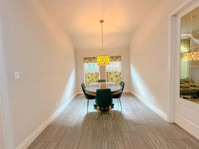 $649,999 | 3920 Pinecrest Peak Drive, Spring, TX 77386