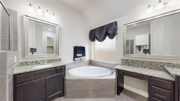 $619,900 | 3920 Pinecrest Peak Drive, Spring, TX 77386