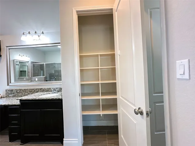 $649,999 | 3920 Pinecrest Peak Drive, Spring, TX 77386