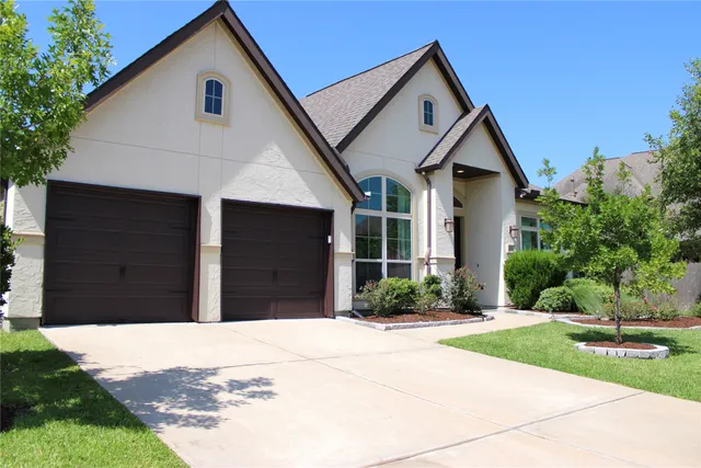 $649,999 | 3920 Pinecrest Peak Drive, Spring, TX 77386