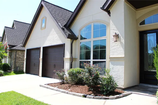 $649,999 | 3920 Pinecrest Peak Drive, Spring, TX 77386