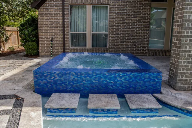 $649,999 | 3920 Pinecrest Peak Drive, Spring, TX 77386