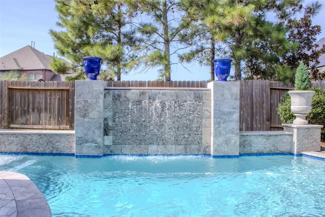 $649,999 | 3920 Pinecrest Peak Drive, Spring, TX 77386