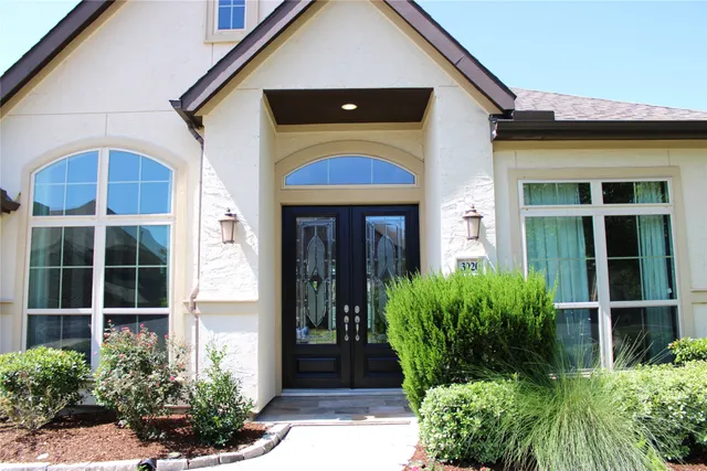 $649,999 | 3920 Pinecrest Peak Drive, Spring, TX 77386