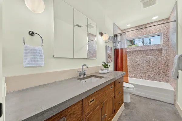 $1,099,900 | 905 Payne Avenue, Austin, TX 78752