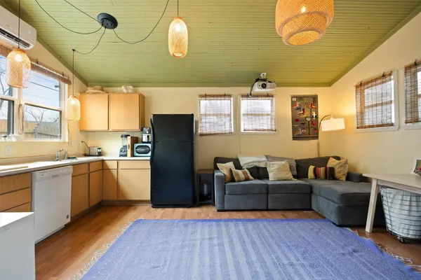 $1,099,900 | 905 Payne Avenue, Austin, TX 78752