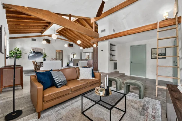 $1,099,900 | 905 Payne Avenue, Austin, TX 78752