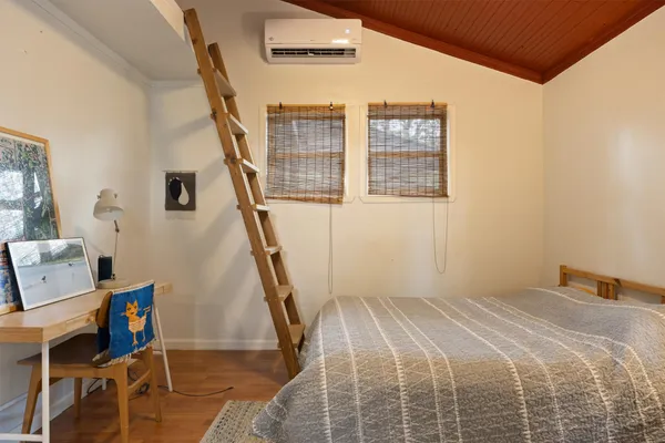 $1,099,900 | 905 Payne Avenue, Austin, TX 78752