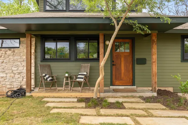 $1,099,900 | 905 Payne Avenue, Austin, TX 78752