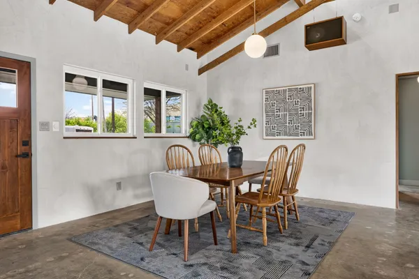 $1,099,900 | 905 Payne Avenue, Austin, TX 78752