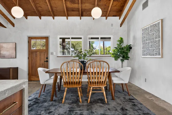 $1,099,900 | 905 Payne Avenue, Austin, TX 78752