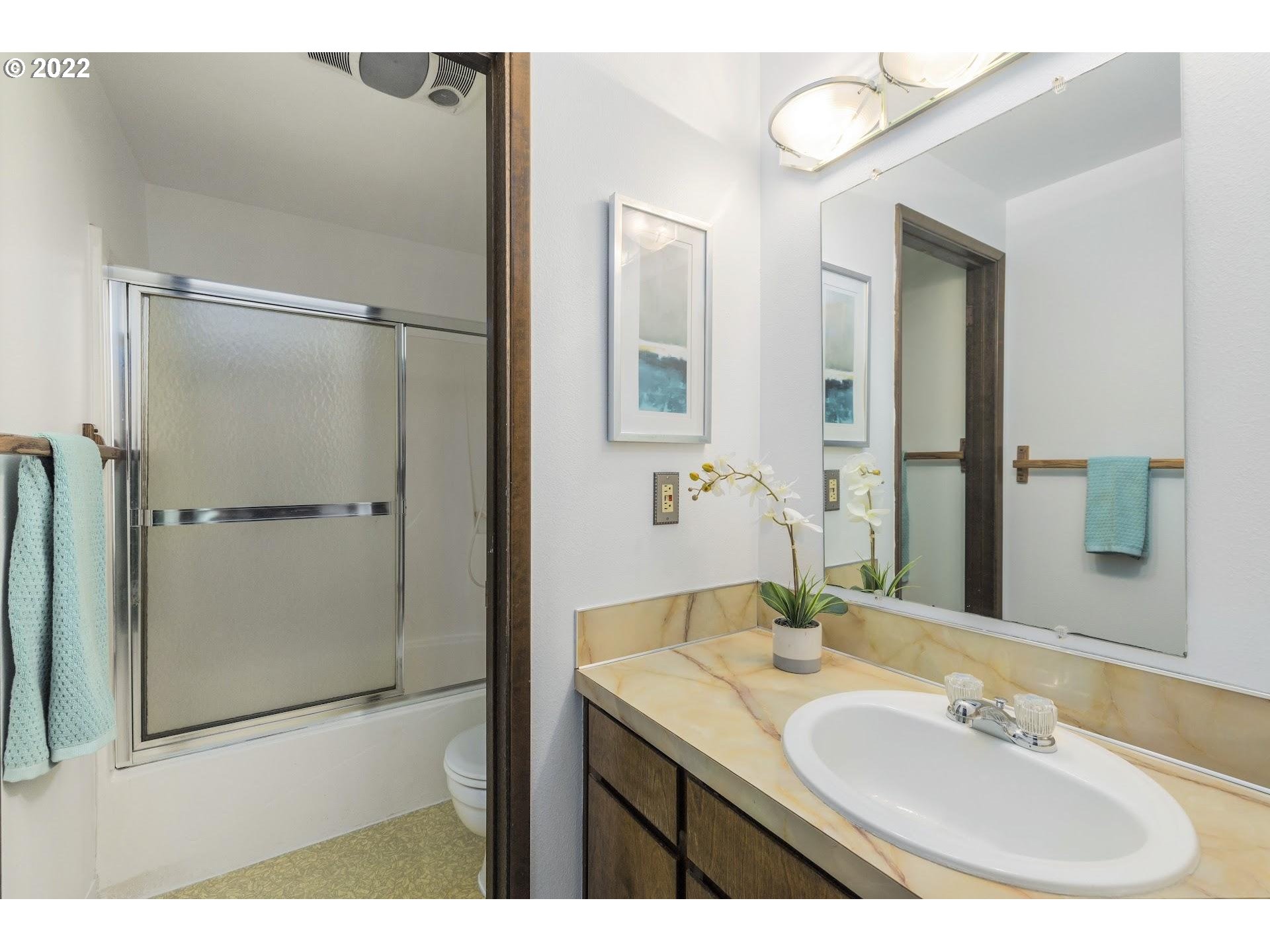 8610 Southwest Davies Road, Unit 8 Beaverton, OR 97008 - Photo 15 of 24 Gallery Image 15