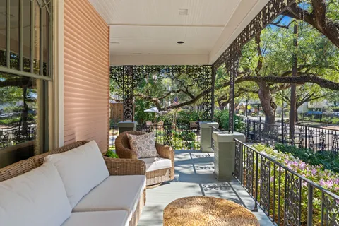 $2,750,000 | 411 Bayland Avenue, Houston, TX 77009