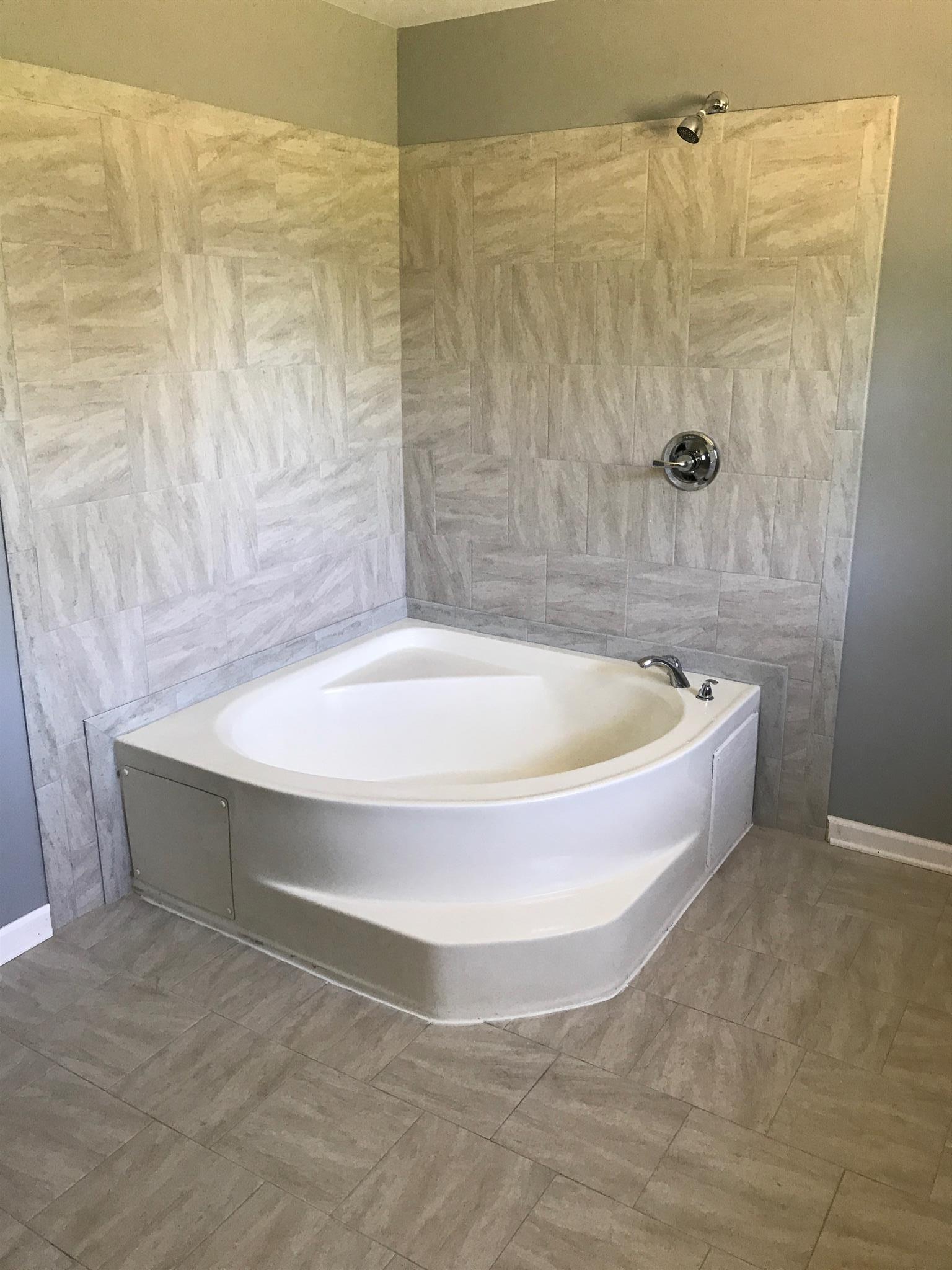 3019 Oak Grove Church Road Bethpage, TN 37022 - Photo 8 of 10 Gallery Image 8