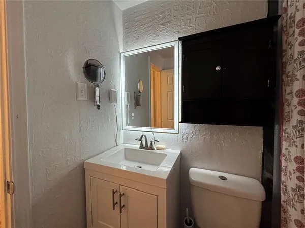 $2,350 | 412 Willowbrook Drive, Mesquite, TX 75149