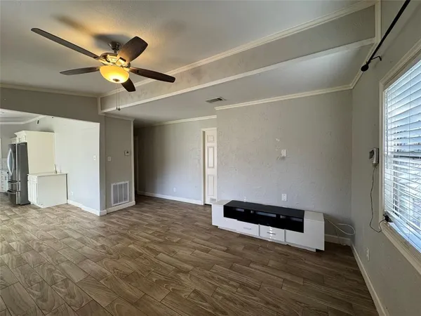 $2,350 | 412 Willowbrook Drive, Mesquite, TX 75149