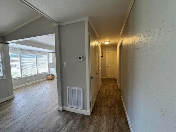 $2,350 | 412 Willowbrook Drive, Mesquite, TX 75149