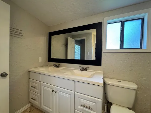 $2,350 | 412 Willowbrook Drive, Mesquite, TX 75149