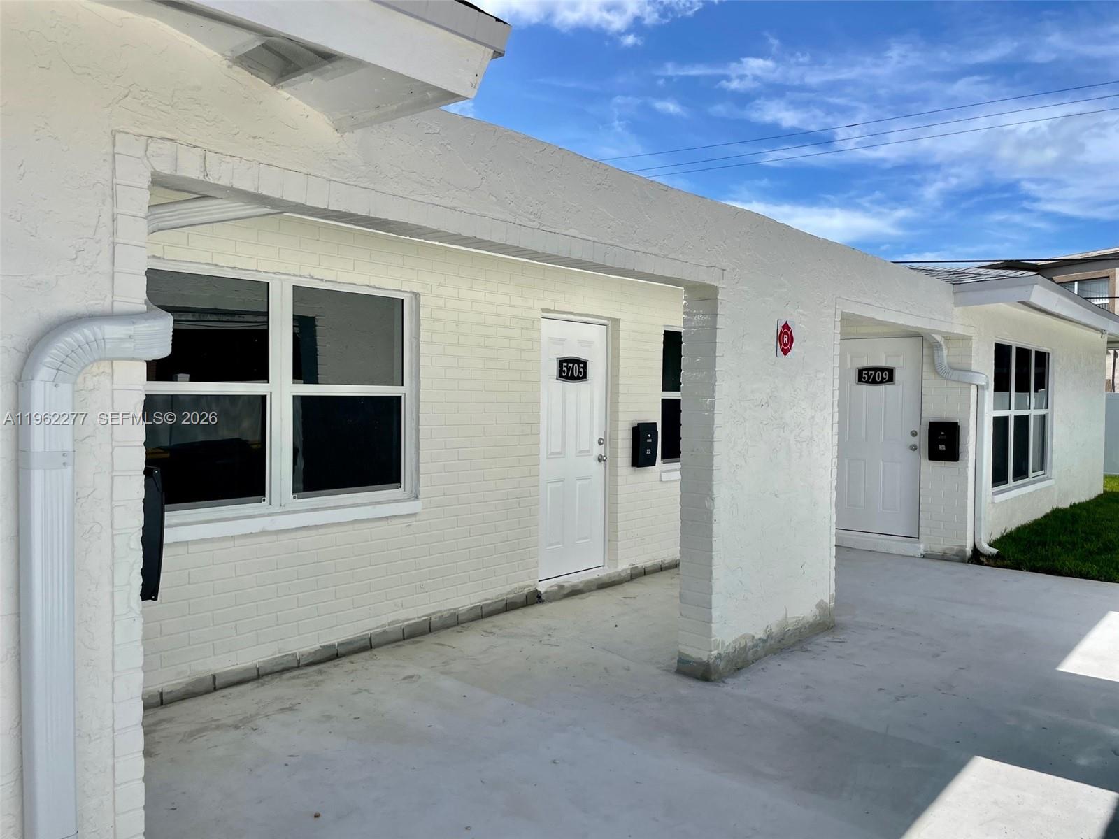 5701 Northwest 28th Street, Unit 13 Lauderhill, FL 33313 - Photo 5 of 34