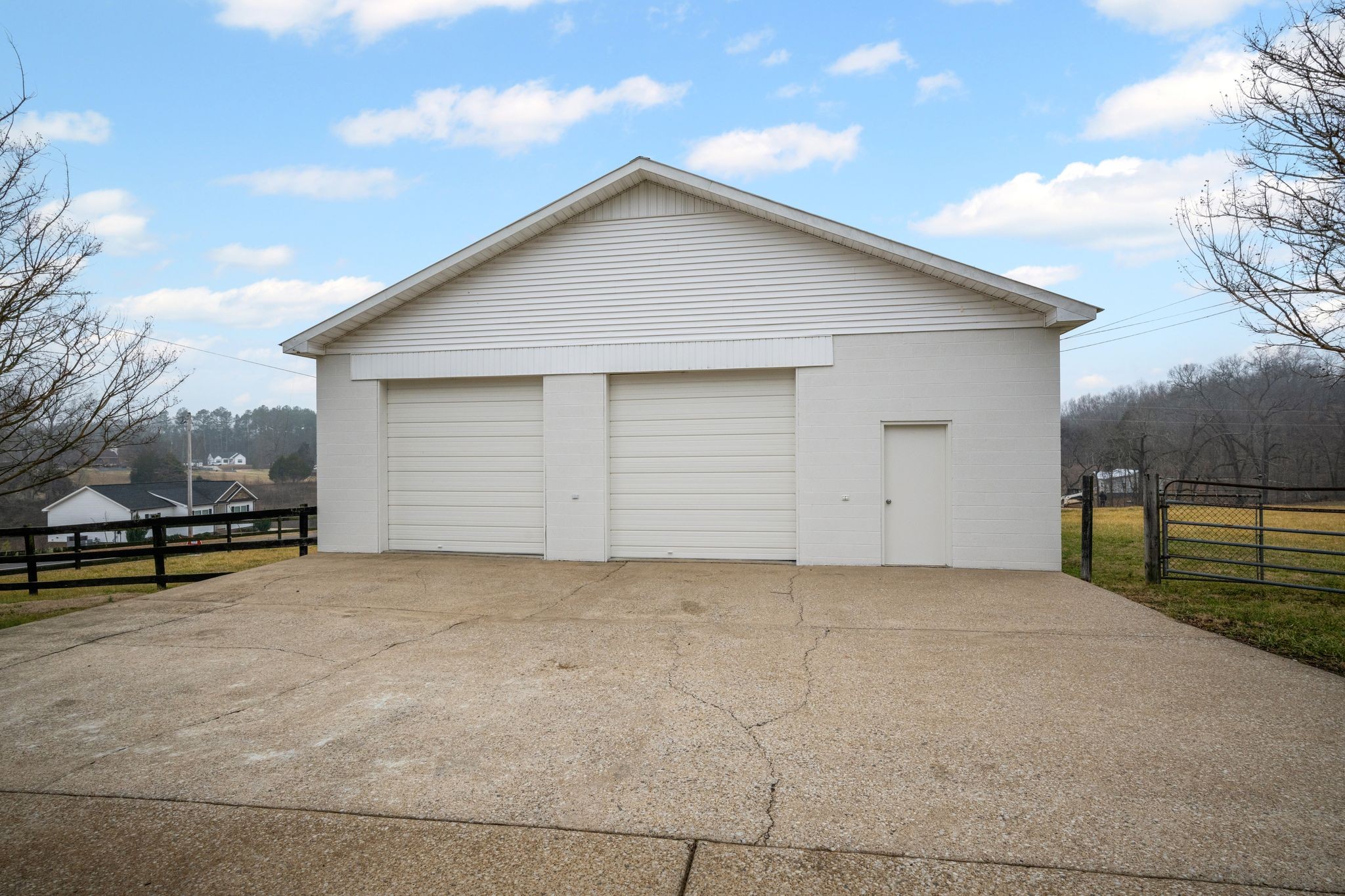 1075 Old County House Road Charlotte, TN 37036 - Photo 3 of 73 Gallery Image 3