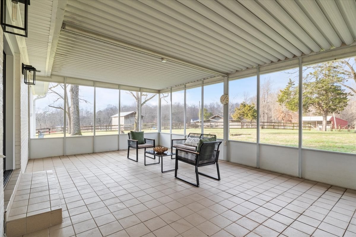 1075 Old County House Road Charlotte, TN 37036 - Photo 45 of 73 Gallery Image 45